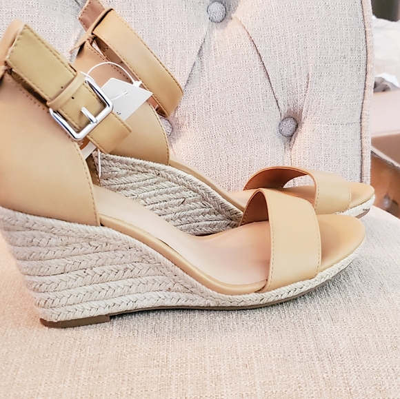 Tan Wedge Sandals - Picture 1 of 8